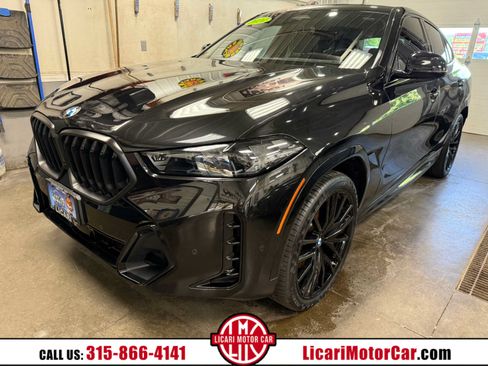 Used 2024 BMW X6 xDrive40i w/ Premium Package AWD/4WD image 1