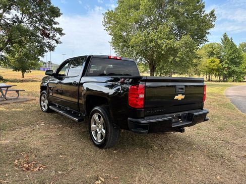 Used 2018 Chevrolet Silverado 1500 LT w/ Texas Edition AWD/4WD image 15