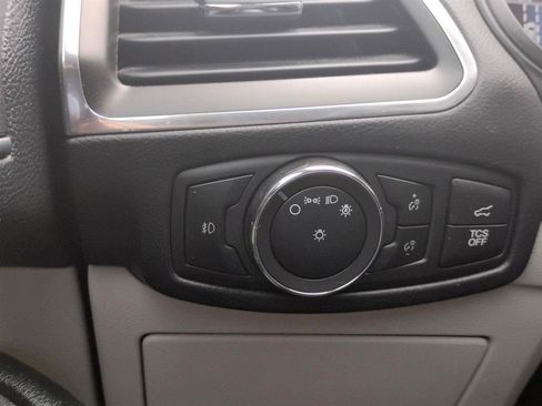 Used 2022 Ford Edge Titanium AWD/4WD image 45