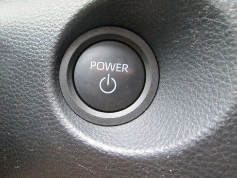 Used 2025 Toyota Corolla Cross AWD Hybrid image 21