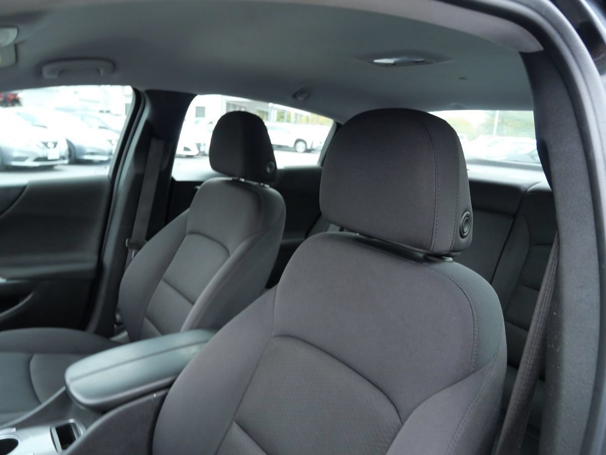 Used 2023 Chevrolet Malibu LT FWD image 11