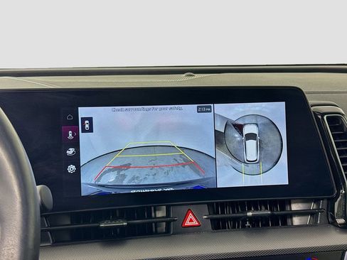 Used 2025 Kia Sportage SX image 14