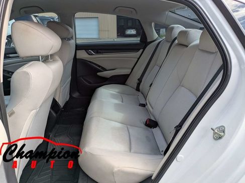 Used 2018 Honda Accord LX image 16