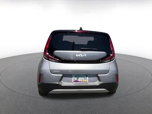 Used 2025 Kia Soul LX w/ LX Technology Package FWD image 12