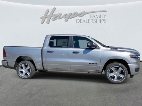 New 2026 RAM 1500 Express image 3