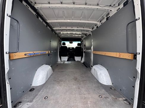 Used 2021 Mercedes-Benz Sprinter 2500 image 13
