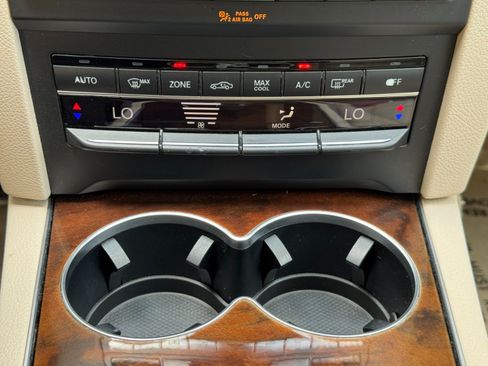 Used 2015 Mercedes-Benz E 400 Coupe image 29