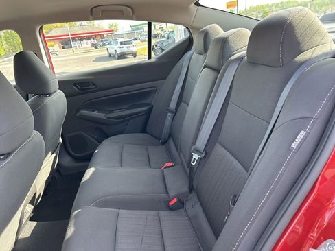 Used 2024 Nissan Altima 2.5 SV AWD/4WD image 16