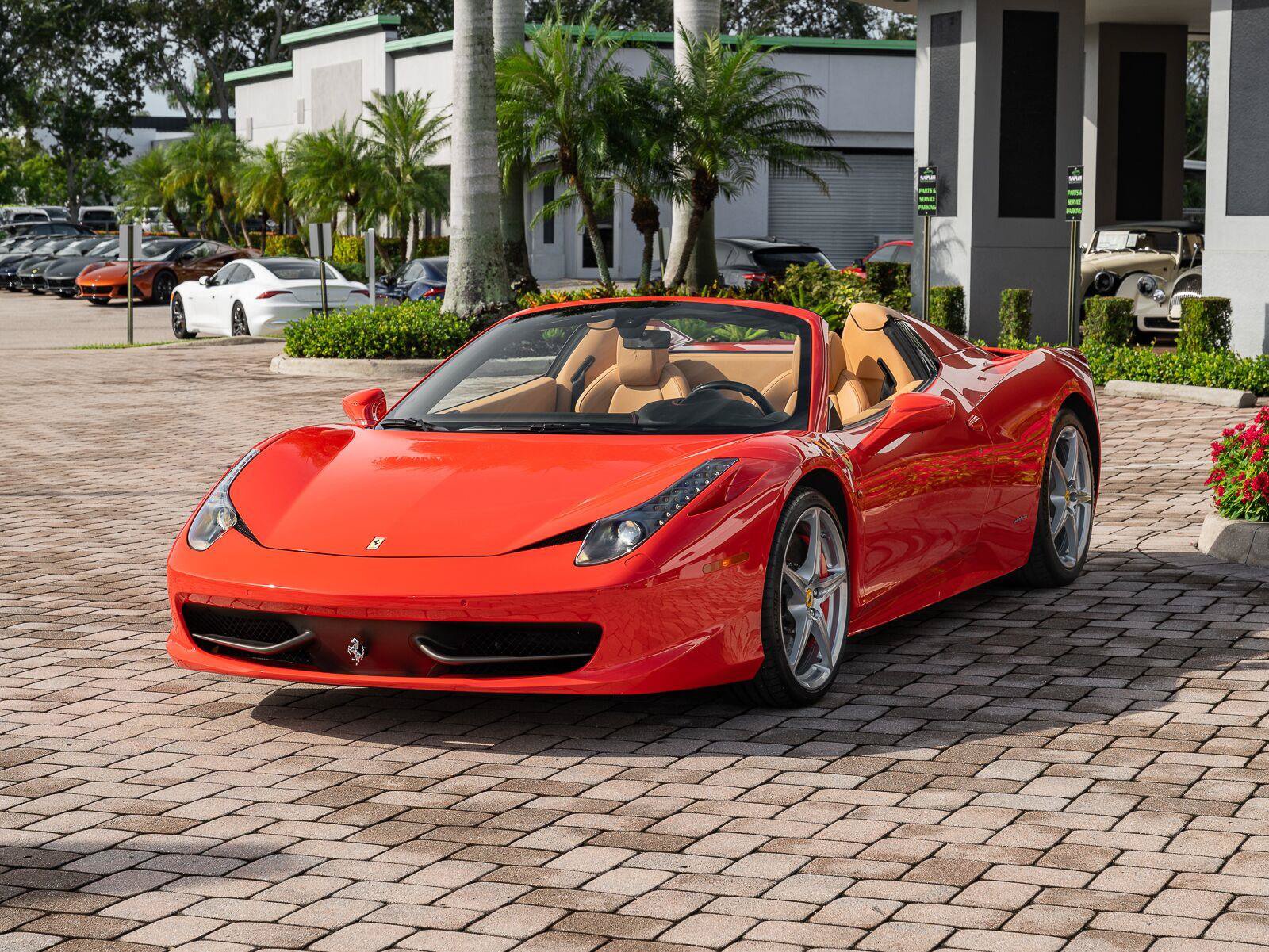 Used 2014 Ferrari 458 Spider RWD image 12