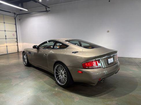 Used 2003 Aston Martin Vanquish Coupe image 6