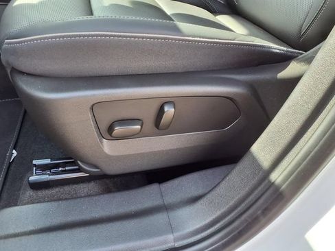 Used 2023 Buick Envision Essence FWD image 68