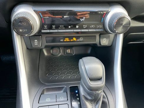 Used 2024 Toyota RAV4 XLE image 19