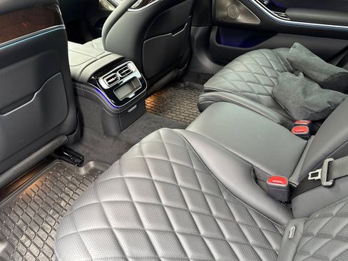 Used 2024 Mercedes-Benz S 580e 4MATIC Sedan image 14