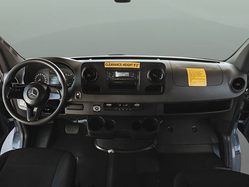 Used 2019 Mercedes-Benz Sprinter 170 image 16