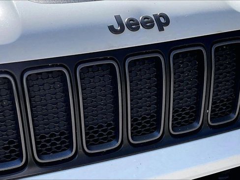 Used 2020 Jeep Renegade Trailhawk w/ Premium Leather Group image 30