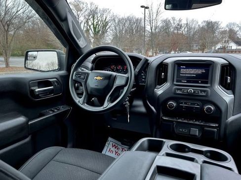 Used 2021 Chevrolet Silverado 1500 Custom image 30