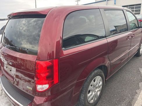 Used 2017 Dodge Grand Caravan SE w/ Power Window Group image 4