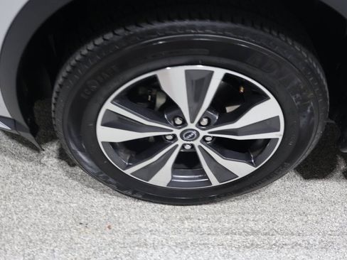 Used 2023 Nissan Murano SV image 7