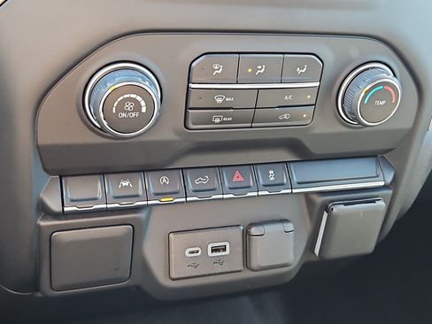 Certified 2024 Chevrolet Silverado 1500 Custom AWD/4WD image 20