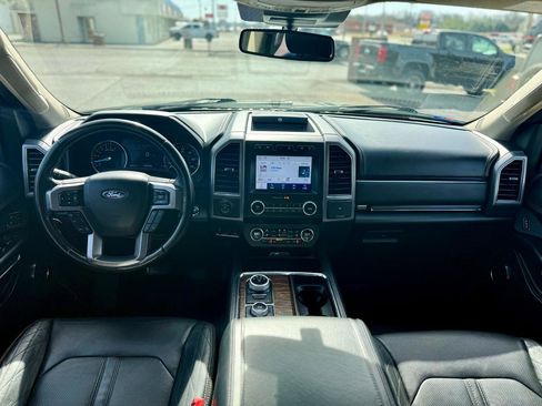 Used 2021 Ford Expedition Max Platinum image 19