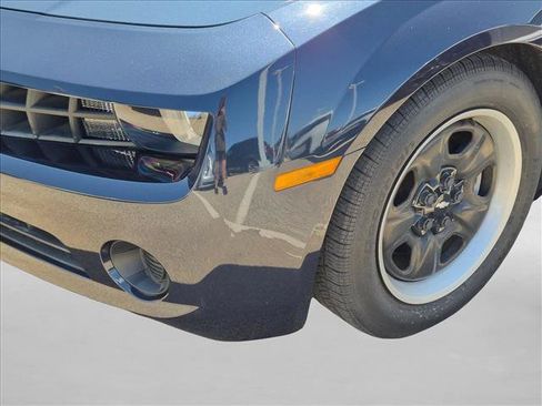 Used 2013 Chevrolet Camaro LS RWD image 11