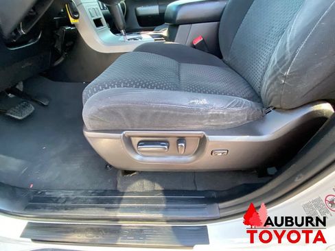 Used 2012 Toyota Tundra 4x4 Double Cab w/ SR5 Pkg image 32