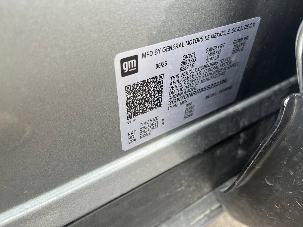 New 2025 Chevrolet Equinox EV LT w/ Convenience Package II AWD/4WD image 29