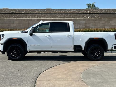 Certified 2026 GMC Sierra 2500 AT4 AWD/4WD image 7