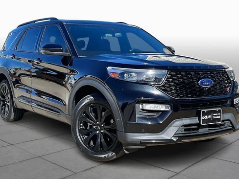 Used 2020 Ford Explorer ST w/ Premium Technology Package image 2