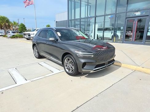 Used 2025 Genesis GV70 2.5T AWD/4WD image 2