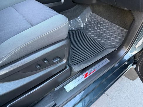 Used 2018 Chevrolet Silverado 1500 LT w/ All Star Edition image 19