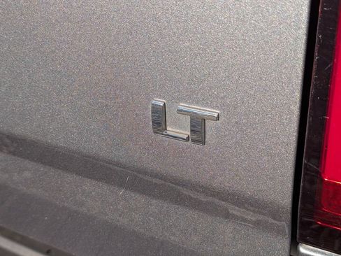 Used 2019 Chevrolet Colorado LT RWD image 7