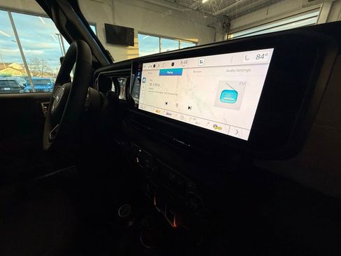 New 2026 Jeep Gladiator Sport S image 17