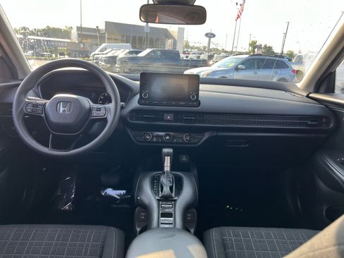 Used 2025 Honda HR-V LX image 22