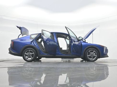 Used 2025 Kia K4 FWD image 43