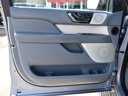 Used 2018 Lincoln Navigator Black Label w/ Cargo Package AWD/4WD image 39