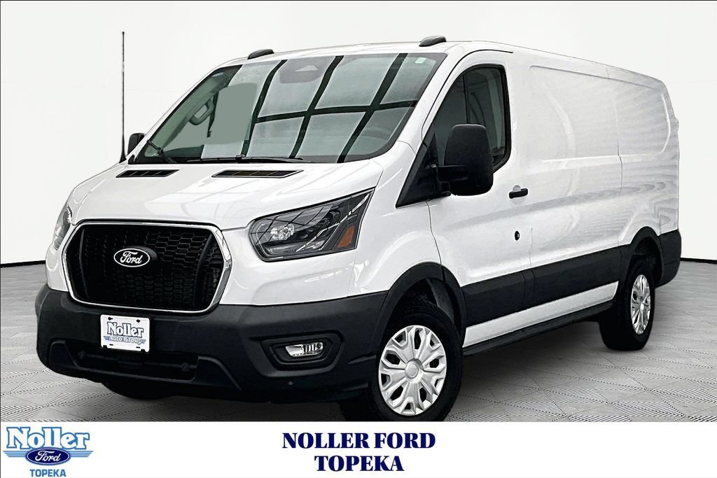 Used 2026 Ford Transit 150 Low Roof w/ Exterior Upgrade Package RWD image 1