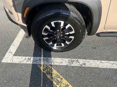 Certified 2023 Nissan Frontier Pro-X w/ Technology Package RWD image 9