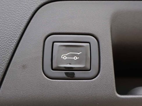 Used 2023 Buick Envision Essence w/ Sport Touring Package image 21