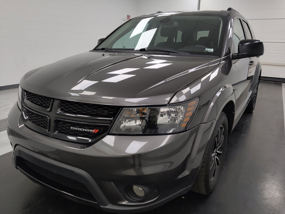 Used 2018 Dodge Journey SXT w/ Blacktop Package FWD image 15