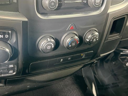 Used 2022 RAM 1500 Warlock AWD/4WD image 14