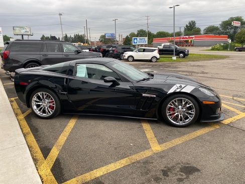 Used 2011 Chevrolet Corvette Grand Sport w/ Preferred Equipment Group RWD image 7