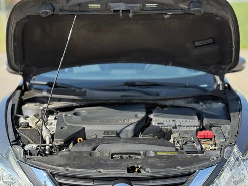 Used 2017 Nissan Altima 2.5 SL w/ Moonroof Package image 23
