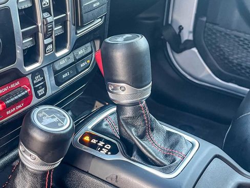 Used 2023 Jeep Wrangler Rubicon w/ Xtreme 35 Tire Package image 18