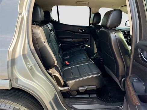 Used 2023 GMC Acadia Denali image 29