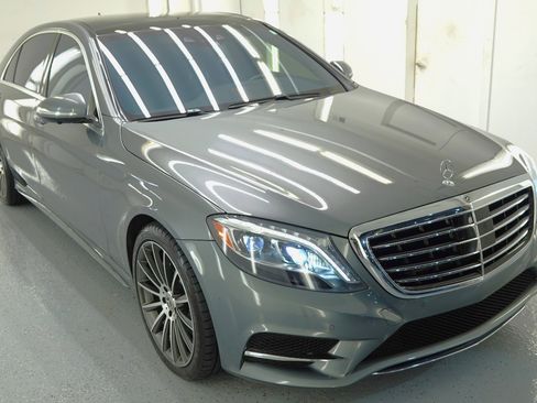 Used 2017 Mercedes-Benz S 550 Sedan w/ Sport Package w/ Sport Package image 12