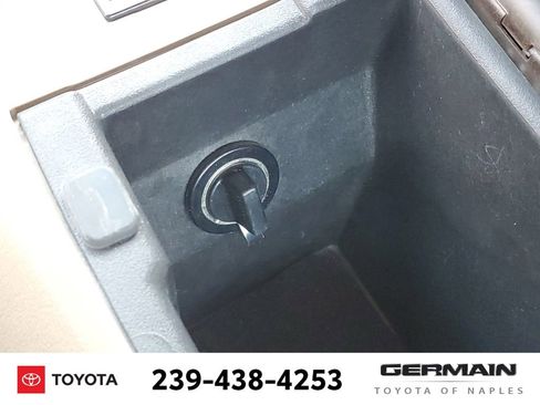 Used 2003 Ford Mustang Convertible image 31