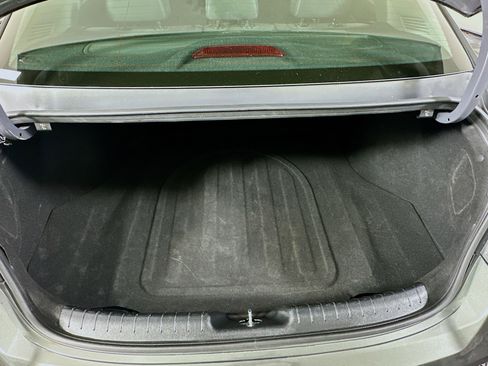 Used 2025 Hyundai Elantra Limited image 29