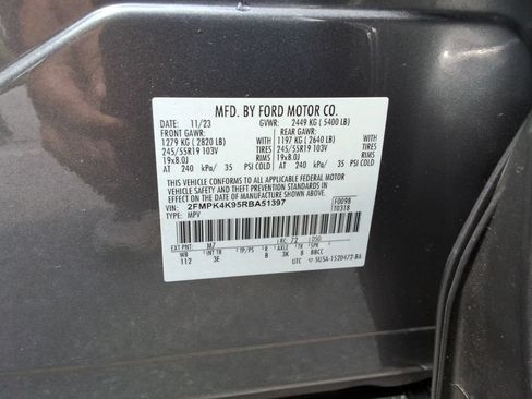 Used 2024 Ford Edge Titanium AWD/4WD image 35