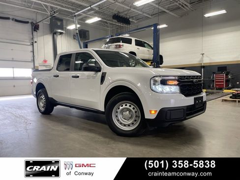 Used 2024 Ford Maverick XL image 1